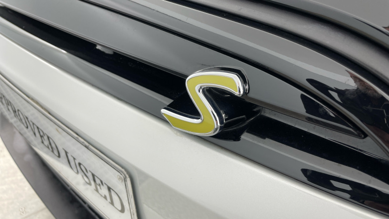 MINI Hatchback 135kW Cooper S Level 3 33kWh 3dr Auto Electric Hatchback